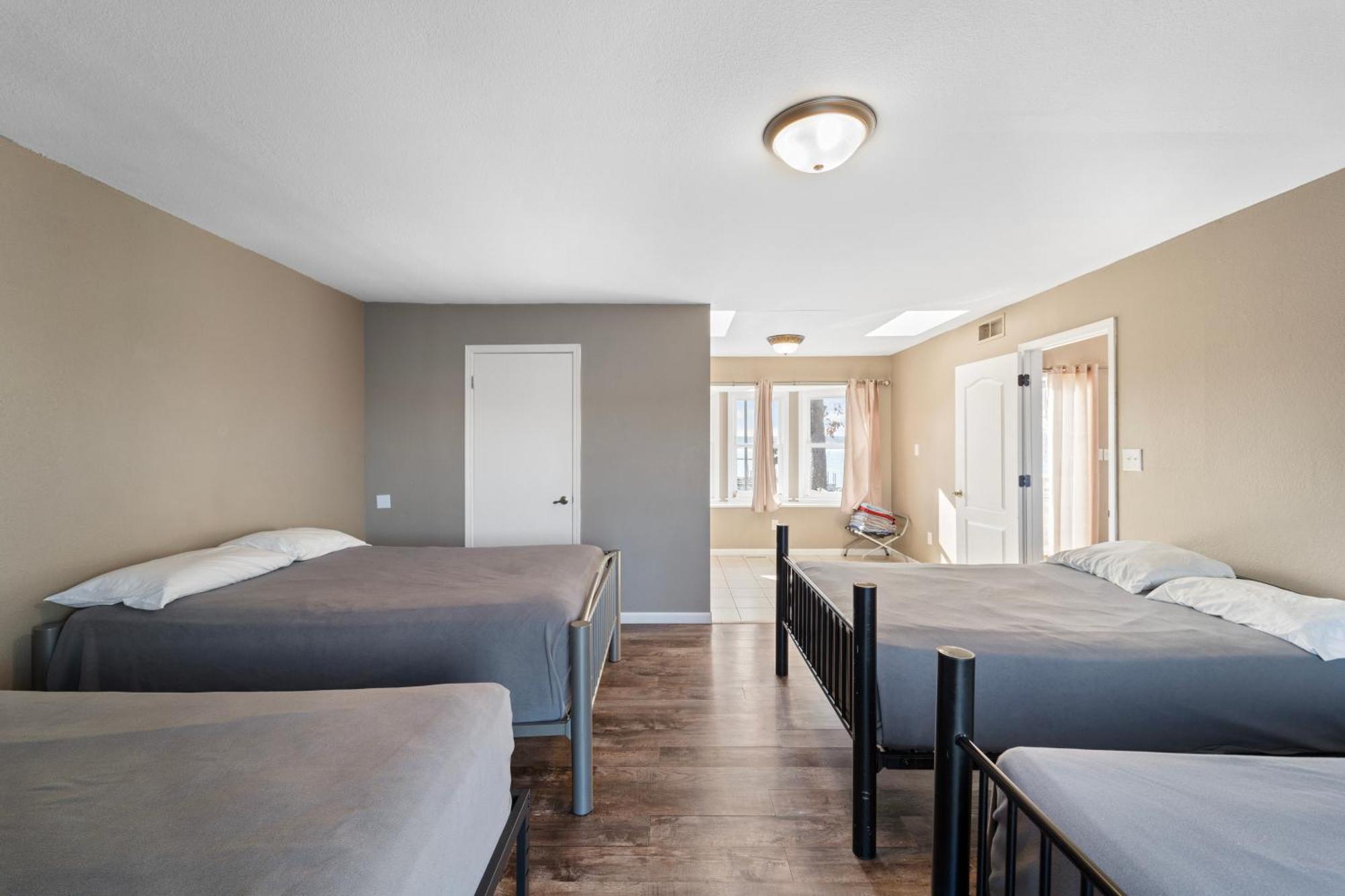 Lazy Gator House- Sleep 20- Bachelor Parties Welcome Lake Ozark Extérieur photo
