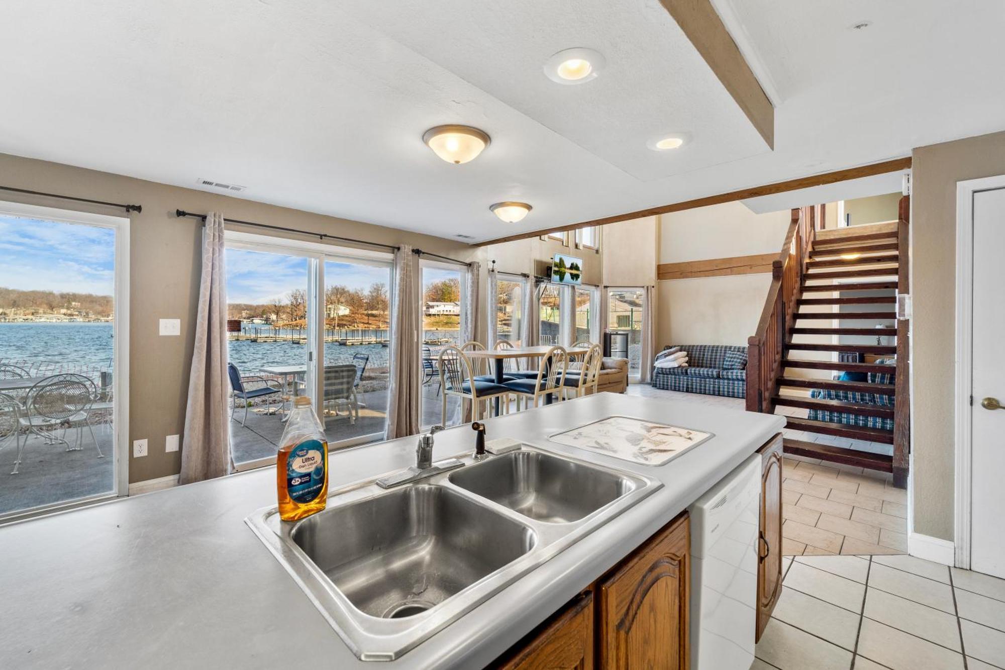 Lazy Gator House- Sleep 20- Bachelor Parties Welcome Lake Ozark Extérieur photo